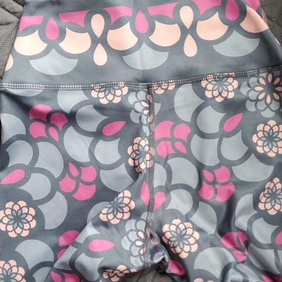 NWOT Hadley Pollet SLATE ZINNIA OASIS LEGGINGS in S - Picture 5 of 5